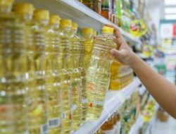 Dewan Ancam Cabut Izin Usaha Penimbun Minyak Goreng