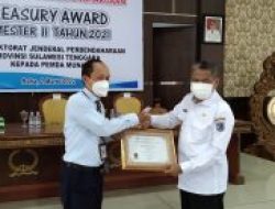 Muna Raih Penghargaan Treasury Award dari Dirjen Perbendaharaan Sultra