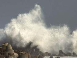 Gelombang 4 Meter Berpotensi Terjadi di Perairan Kendari-Laut Banda Sultra