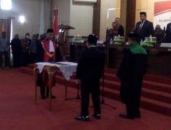 Resmi Dilantik, Irwan Sah Jabat Ketua DPRD Muna Gantikan La Saemuna
