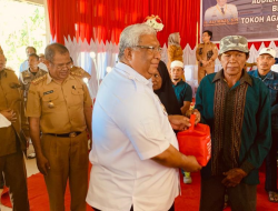 Gubernur Ali Mazi Serahkan Bantuan Bencana di Mubar dan Buteng