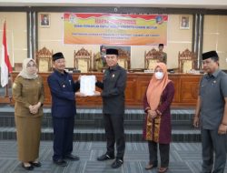 Pemkab Konsel Serahkan LKPj 2022 ke DPRD