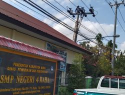 Trafo Listrik Terbakar, Ratusan Pelajar SMPN 4 Raha Panik dan Berhamburan ke Jalan Raya