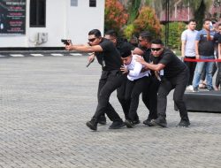 Polda Sultra Gelar Peragaan Pengamanan VIP Calon Kepala Daerah