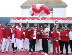 Asrun Lio Launching Gerakan Pembagian Bendera Merah Putih