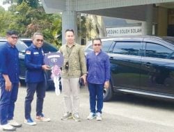 UHO Terima Kendaraan Operasional dari Bank Muamalat Kendari