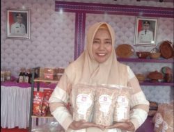 Produk Unggulan Butur Hiasi Stand Festival Harmoni Sultra 2025
