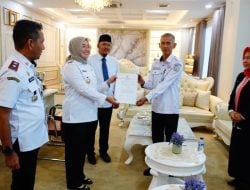 Maksimalkan Pelayanan, Siska Serahkan SK Plt Lima Pejabat OPD yang Kosong