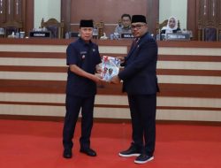Gubernur Sultra Serahkan Dokumen RPJMD 2025–2029 ke DPRD