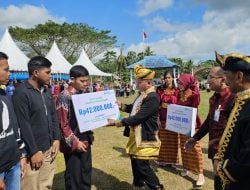 10 Ahli Waris Terima Santunan Rp42 Juta di Momen HUT Mubar